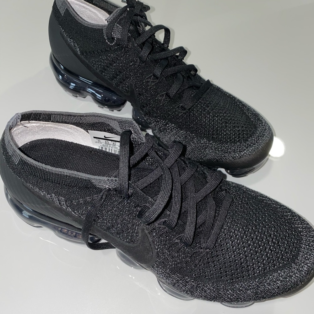 Black Nike Sneakers